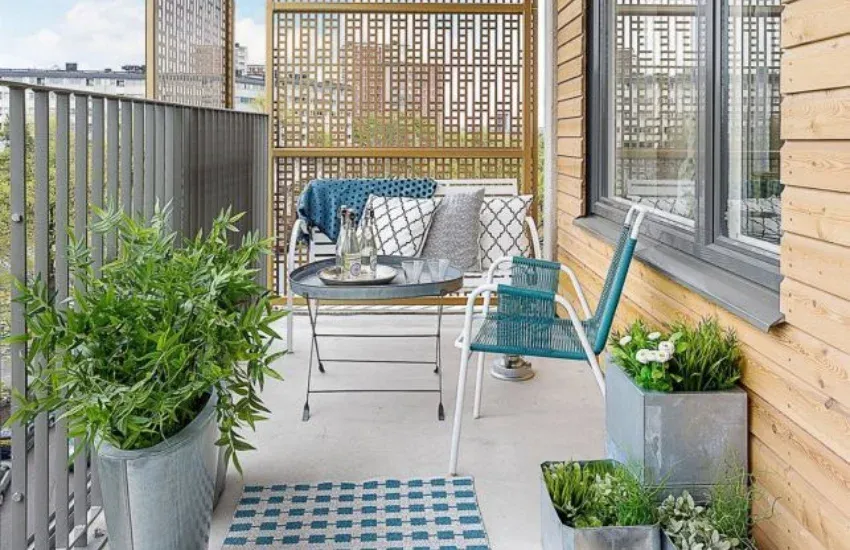 Modern Apartment Balcony Furniture in Dubai