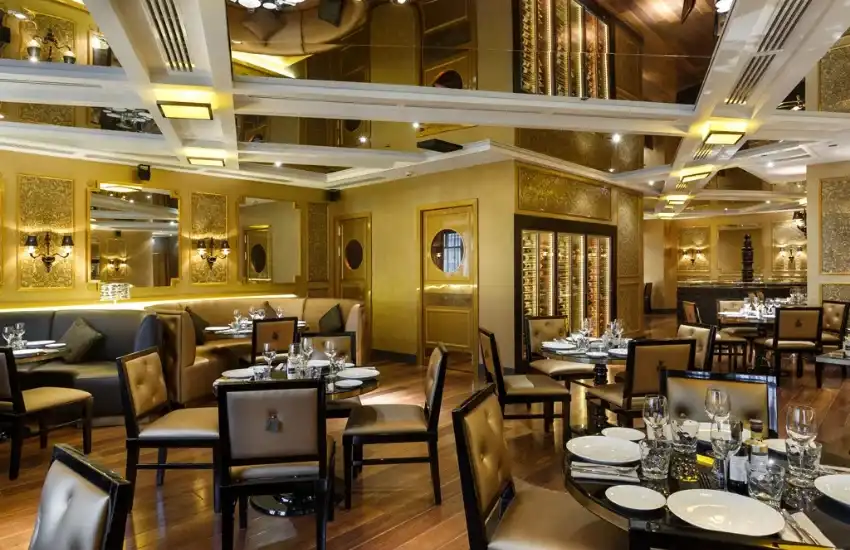 Premium Restaurant Furniture in UAE